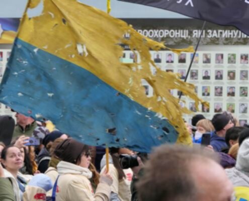 Ucraina: frenetici dialoghi tra sordi